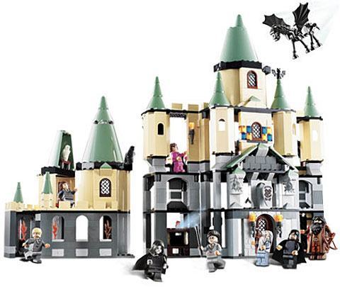 Novo Set LEGO Harry Potter: Castelo de Hogwarts Versão 2010 « Blog de  Brinquedo