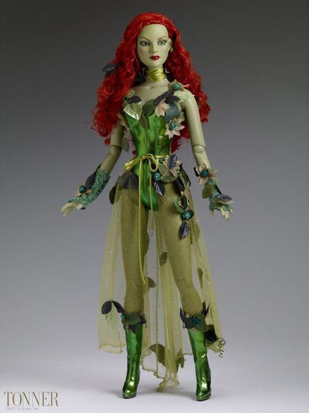 Poison-Ivy-Dressed-Tonner-Character-Figure-01