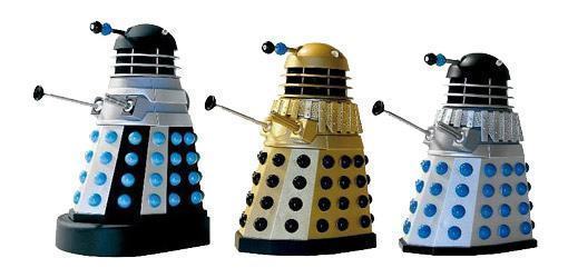 Doctor-Who-Cybermen-e-Daleks-03