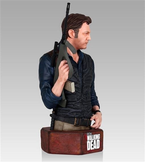 Walking-Dead-The-Governor-Mini-Bust-06