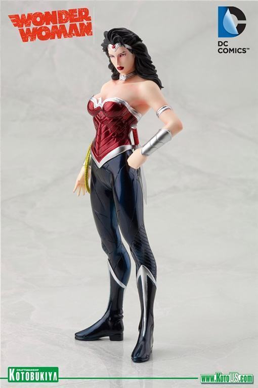 Wonder-Woman-New-52-ArtFX-03