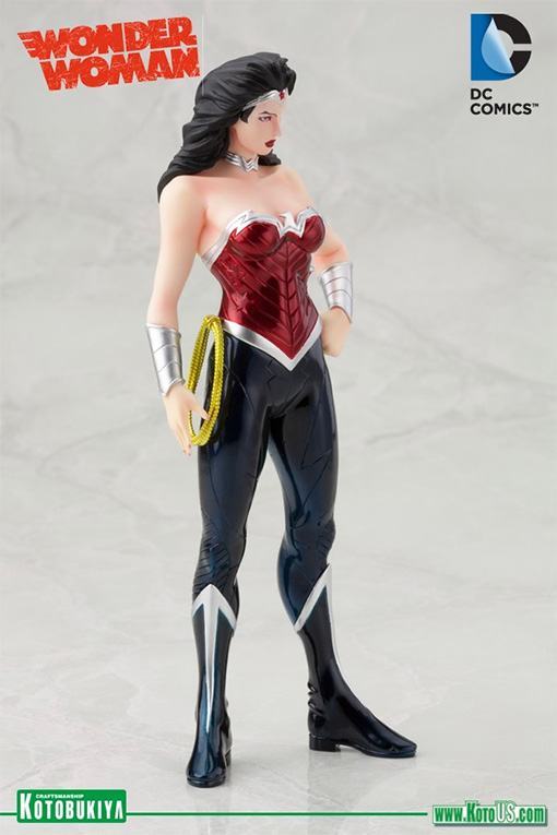 Wonder-Woman-New-52-ArtFX-04