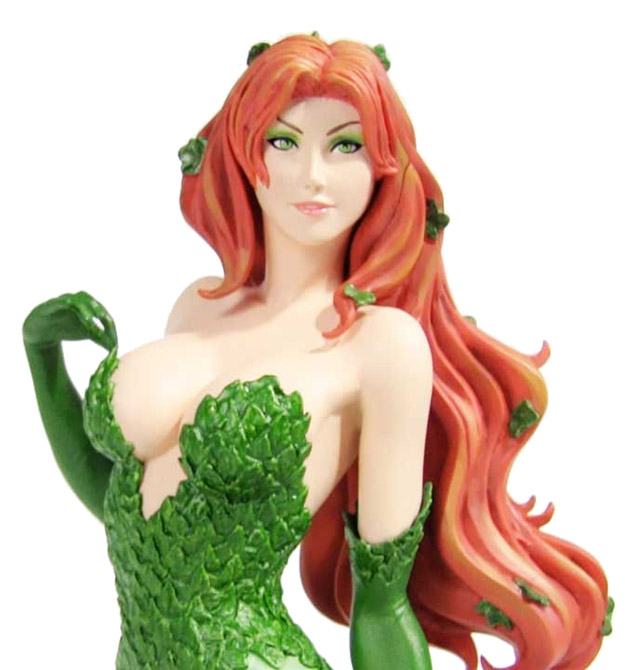 DC-Comics-Cover-Girls-Poison-Ivy-Statue-03