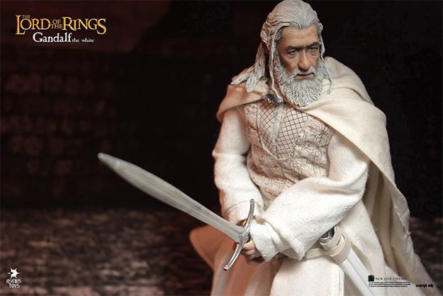 Gandalf-the-White-LOTR003-Action-Figure-05