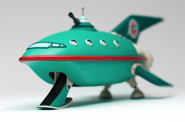 Planet-Express-Ship-Model-Futurama-04