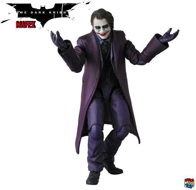 The-Joker-Heath-Ledger-MAFEX-Action-Figure-02