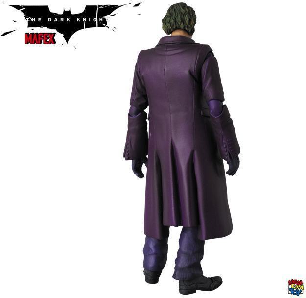 The-Joker-Heath-Ledger-MAFEX-Action-Figure-06