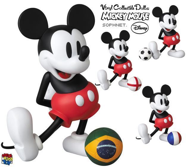 Mickey-Mouse-with-Football-VCD-Copa-01