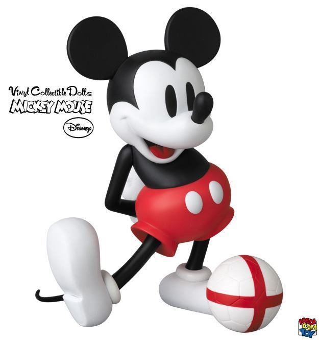 Mickey-Mouse-with-Football-VCD-Copa-03