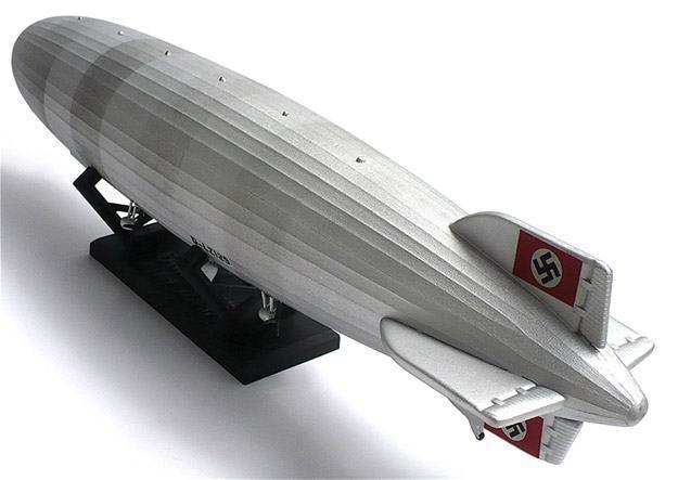 Hindenburg-Blimp-1-520-Scale-Model-Kit-04