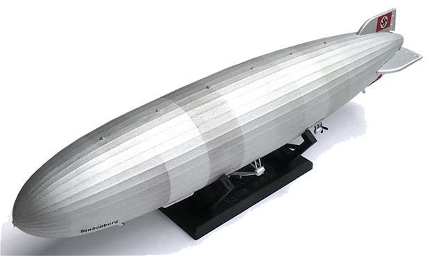 Hindenburg-Blimp-1-520-Scale-Model-Kit-05