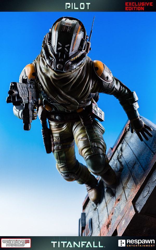 Titanfall-Militia-Assault-Pilot-Statue-04