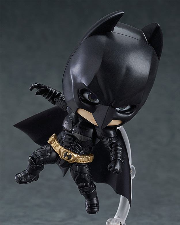 Batman-The-Dark-Knight-Nendoroid-Action-Figure-04