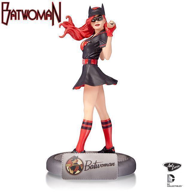 Estatua-DC-Bombshells-Batwoman-01a