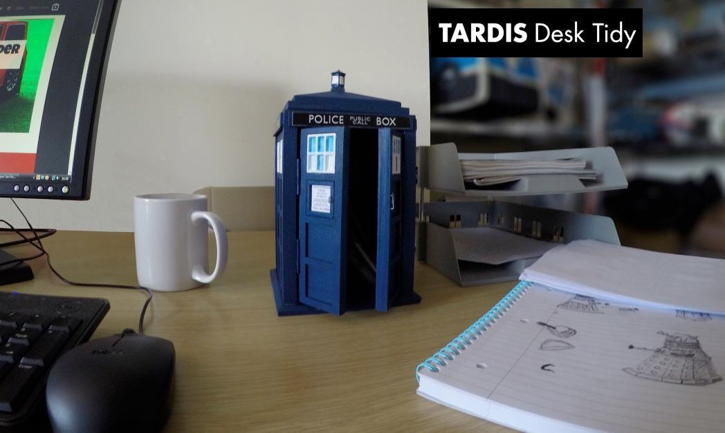 Organizador-Dr-Who-Tardis-Desk-Tidy-07