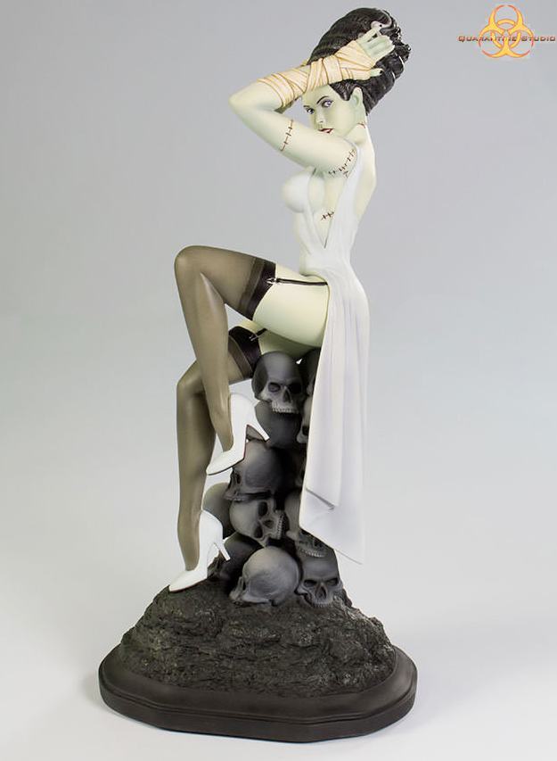 Estatua-Death-Becomes-Her-Statue-01