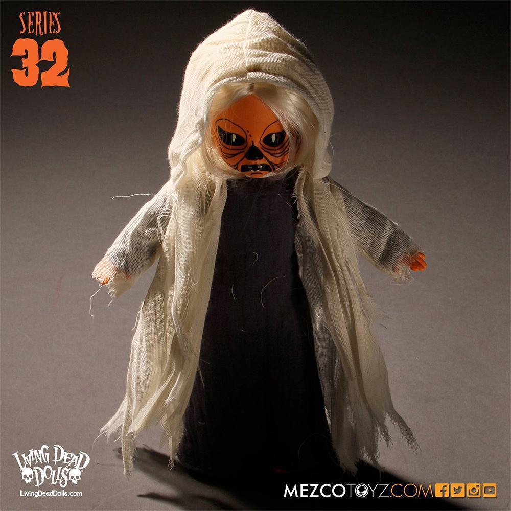 The-Living-Dead-Dolls-Series-32-Halloweens-of-Yesteryear-02