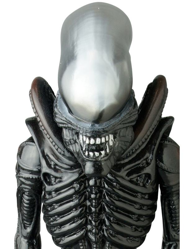 Boneco-Medicom-Alien-Sofubi-Figure-Giant-Alien-02