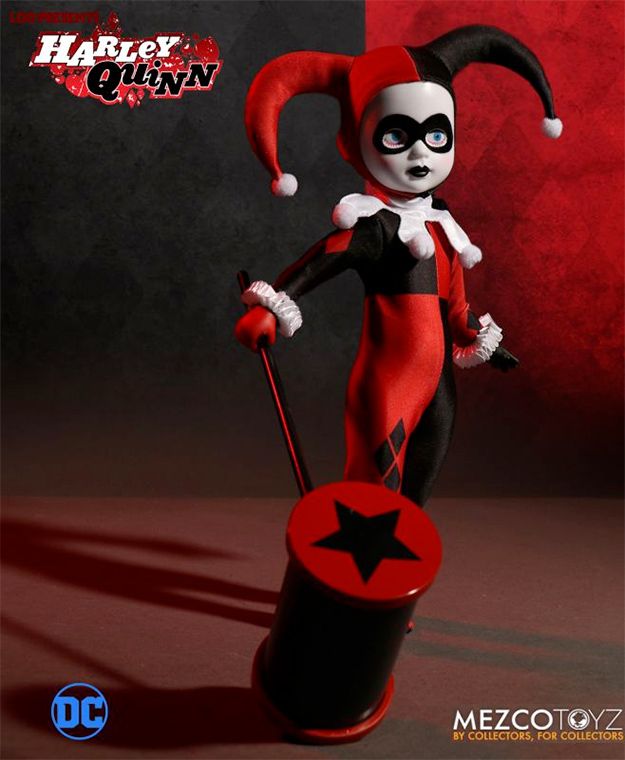 Boneca-Living-Dead-Dolls-Presents-Harley-Quinn-01