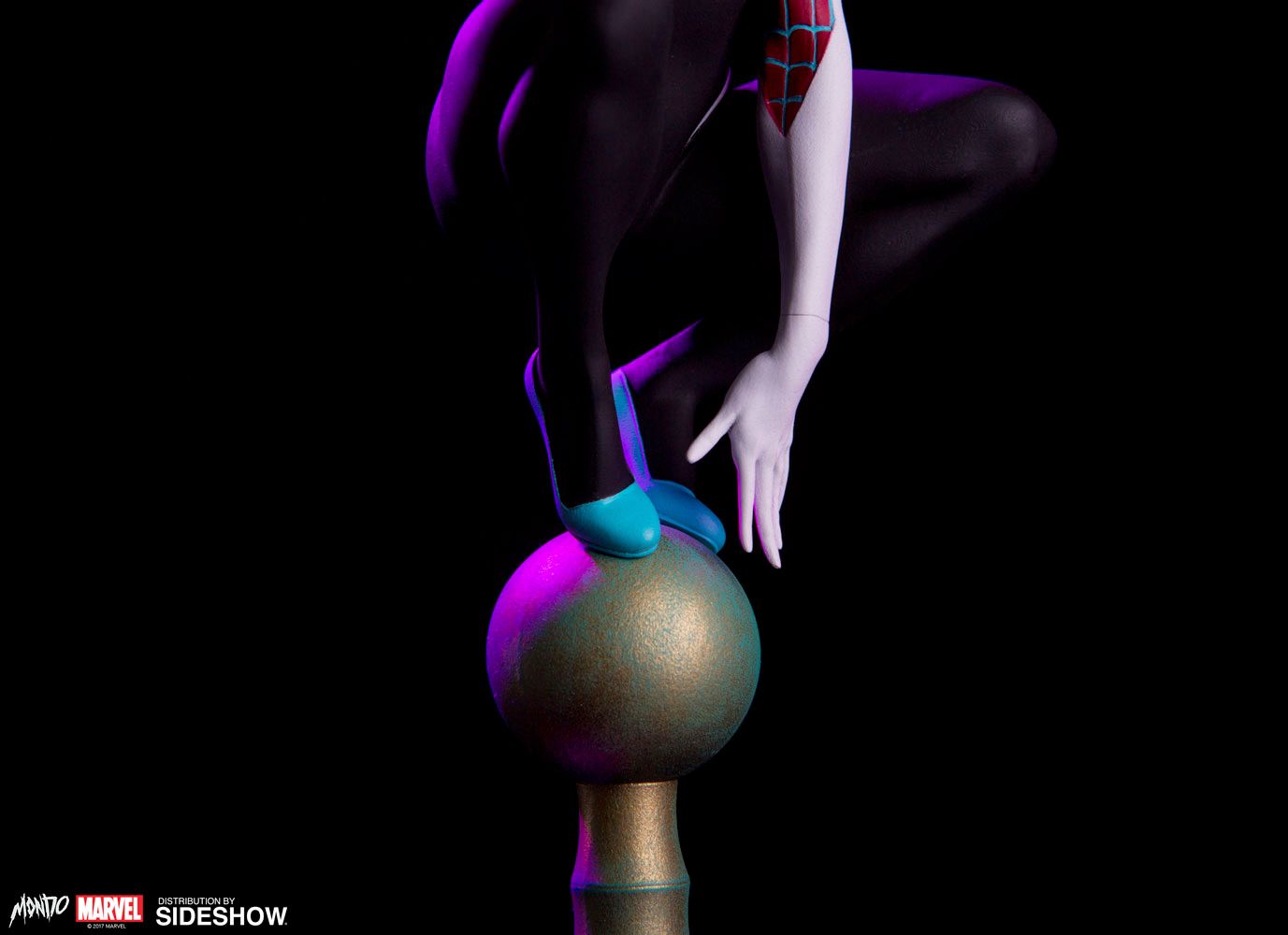 Spider-Gwen-Statue-by-Mondo-13