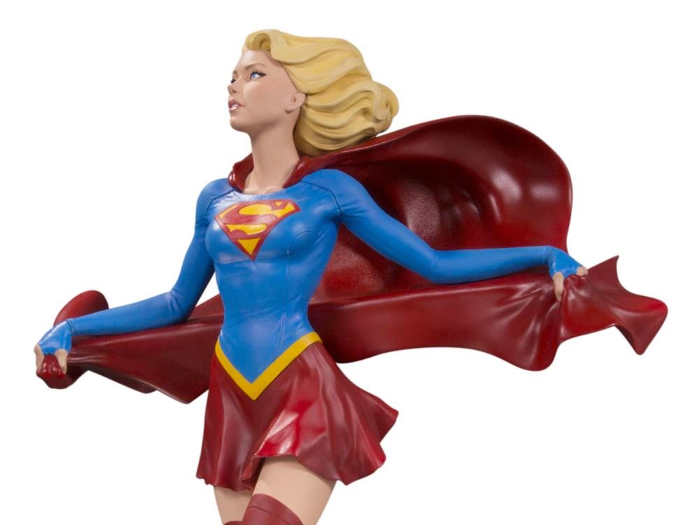 Supergirl-Cover-Girls-of-the-DC-Universe-Statue-by-Joelle-Jones-03