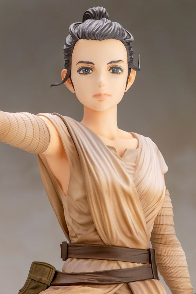 Estátua Rey: Star Wars O Despertar da Força (The Force Awakens
