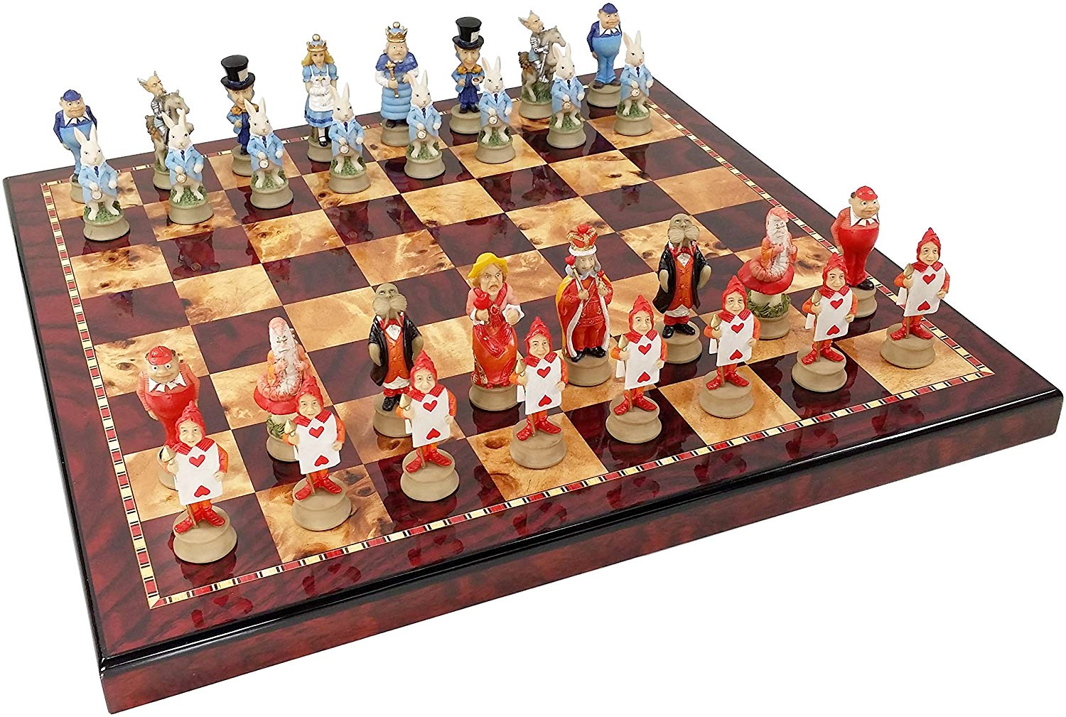 BOLA EM CAMPO - JOGUE XADREZ! A Dama ou Rainha é uma peça maior do jogo de  xadrez, representada nos países lusófonos pela letra D nas notações  algébricas. É a peça de