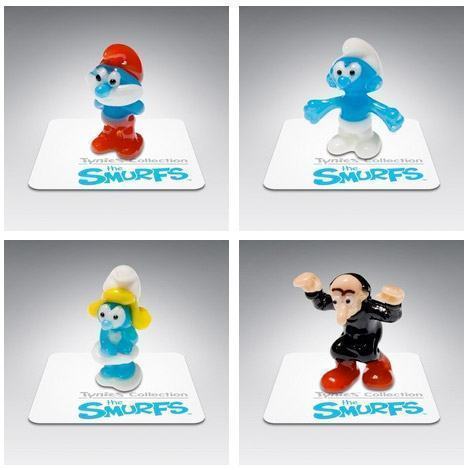 Pouco Smurfs azul, Smurf fotografia editorial. Imagem de azul - 134599202