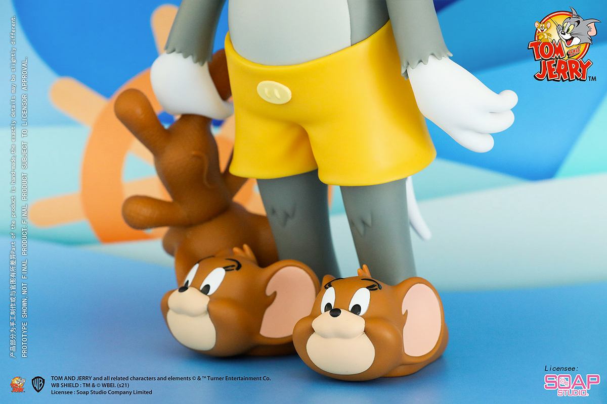 Tom and Jerry Catnap Figure