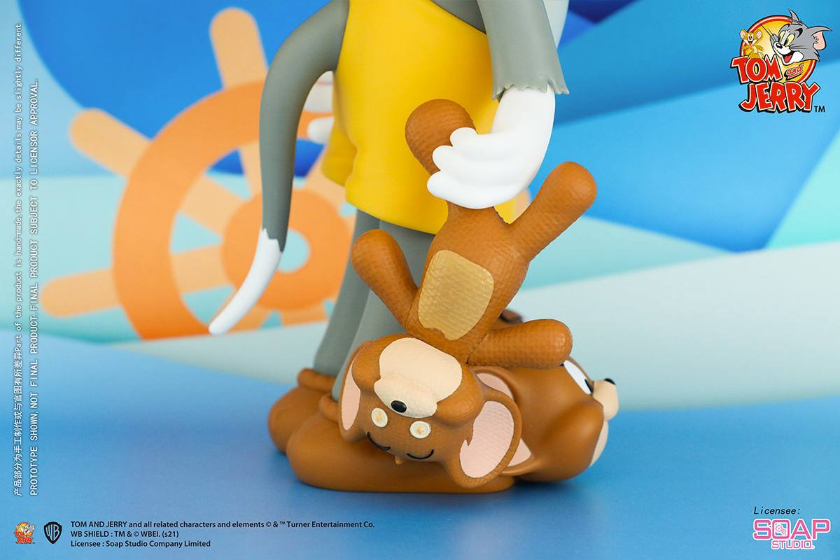 Tom and Jerry Catnap Figure