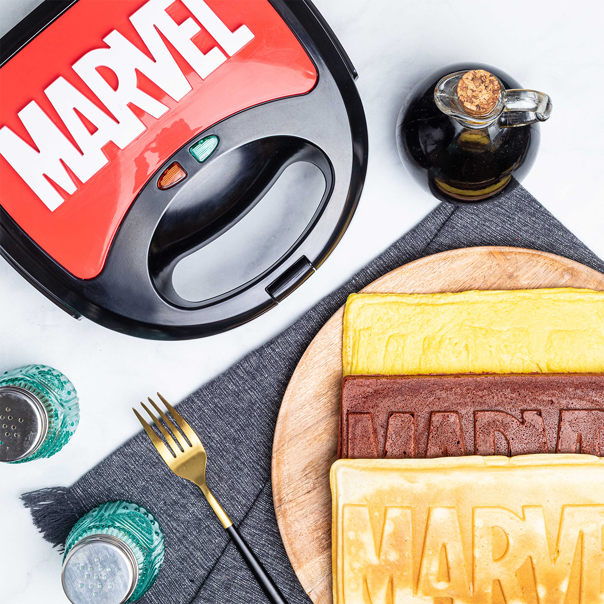 Marvel Eat the Universe Logo 3-in-1 Kitchen Appliance