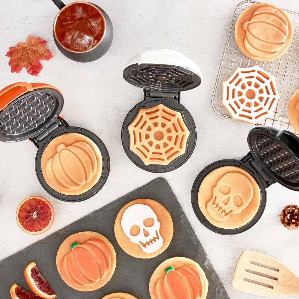 Mini-Waffles para o Halloween: Abóbora, Caveira e Teia de Aranha