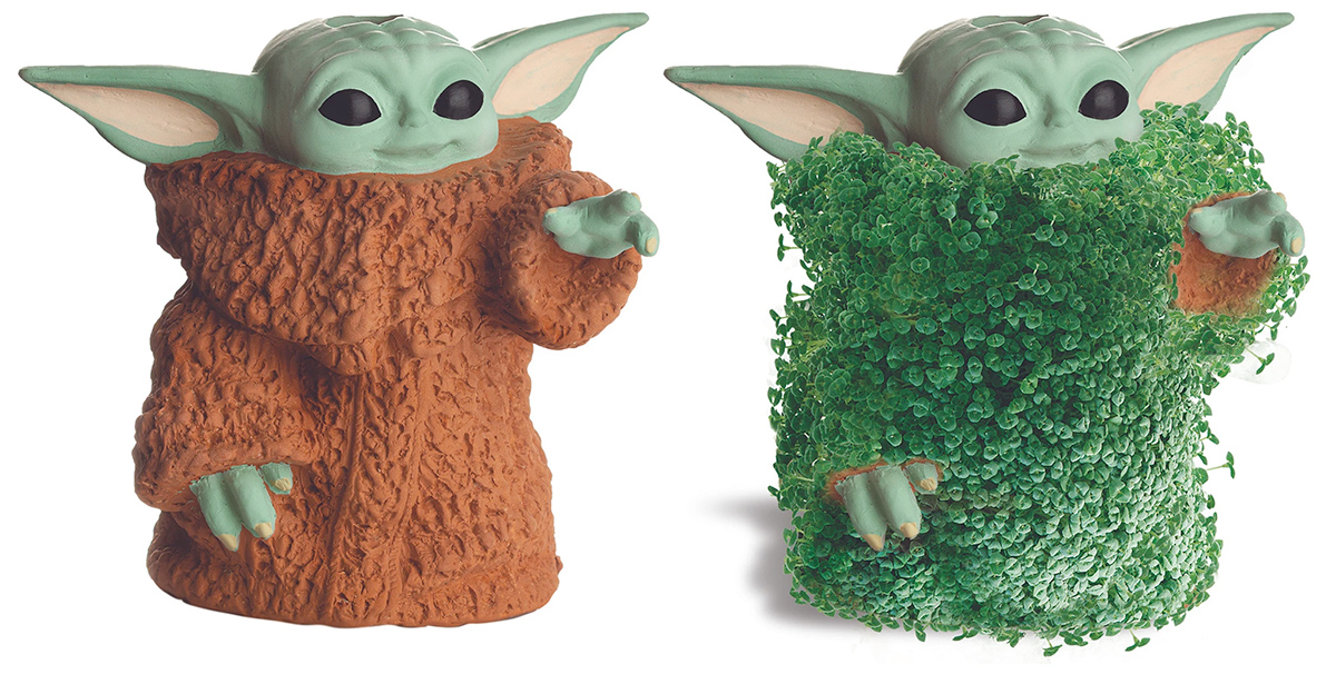 Baby Yoda Chia Pet Usando a Força com Corpo de Grama (Star Wars: The Mandalorian)