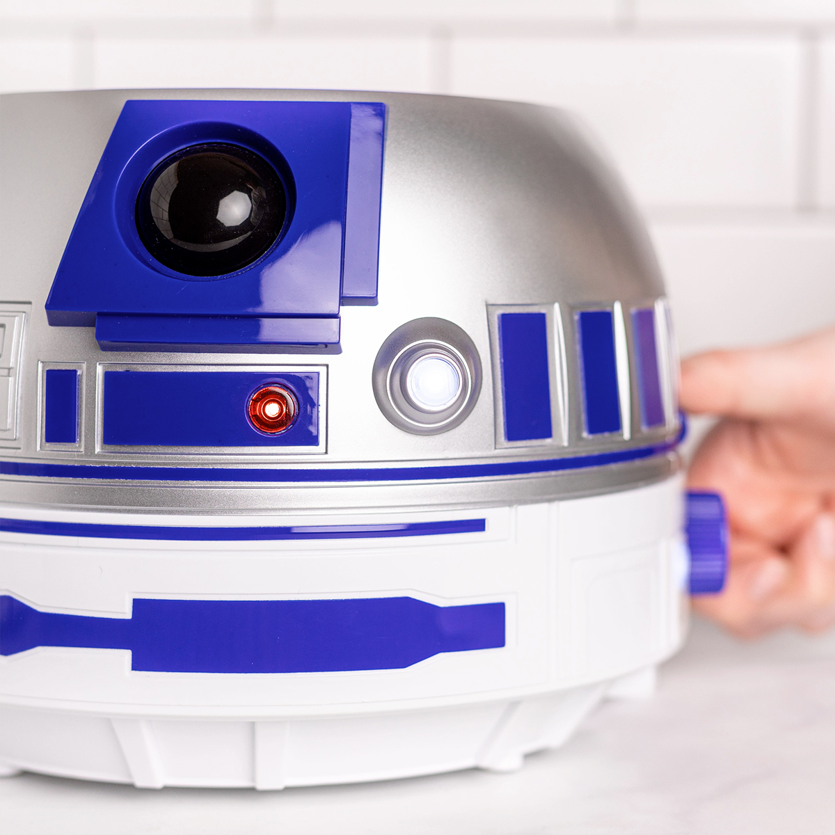 Torradeira R2-D2 com Luzes e Sons (Star Wars)