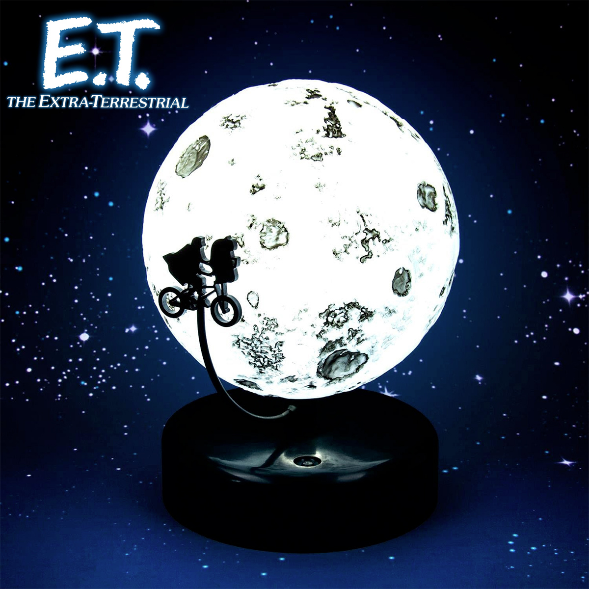 Luz Noturna E.T. - O Extraterrestre Voando na Frente da Lua