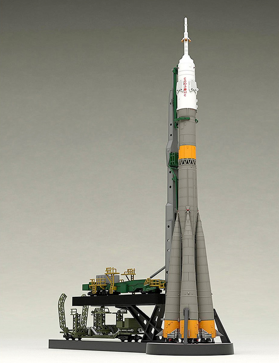 Foguete Soyuz com Trem de Transporte - Kit Plástico Moderoid Escala 1:150