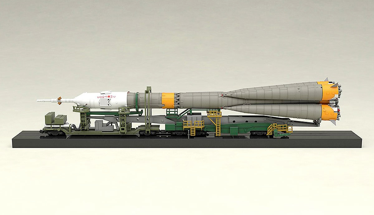 Foguete Soyuz com Trem de Transporte - Kit Plástico Moderoid Escala 1:150