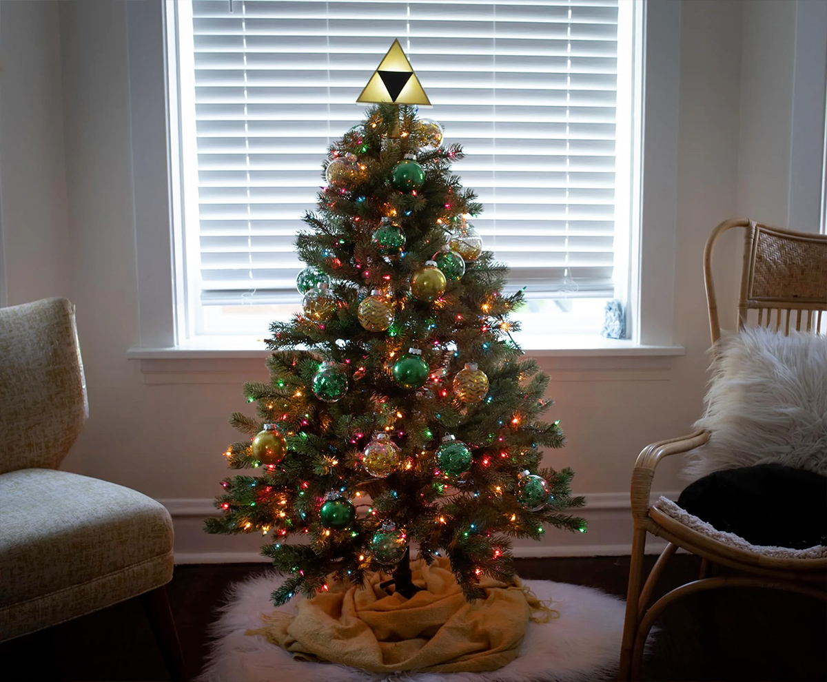 Legend of Zelda Triforce Star to decorate the Christmas Tree in Hyrule Style