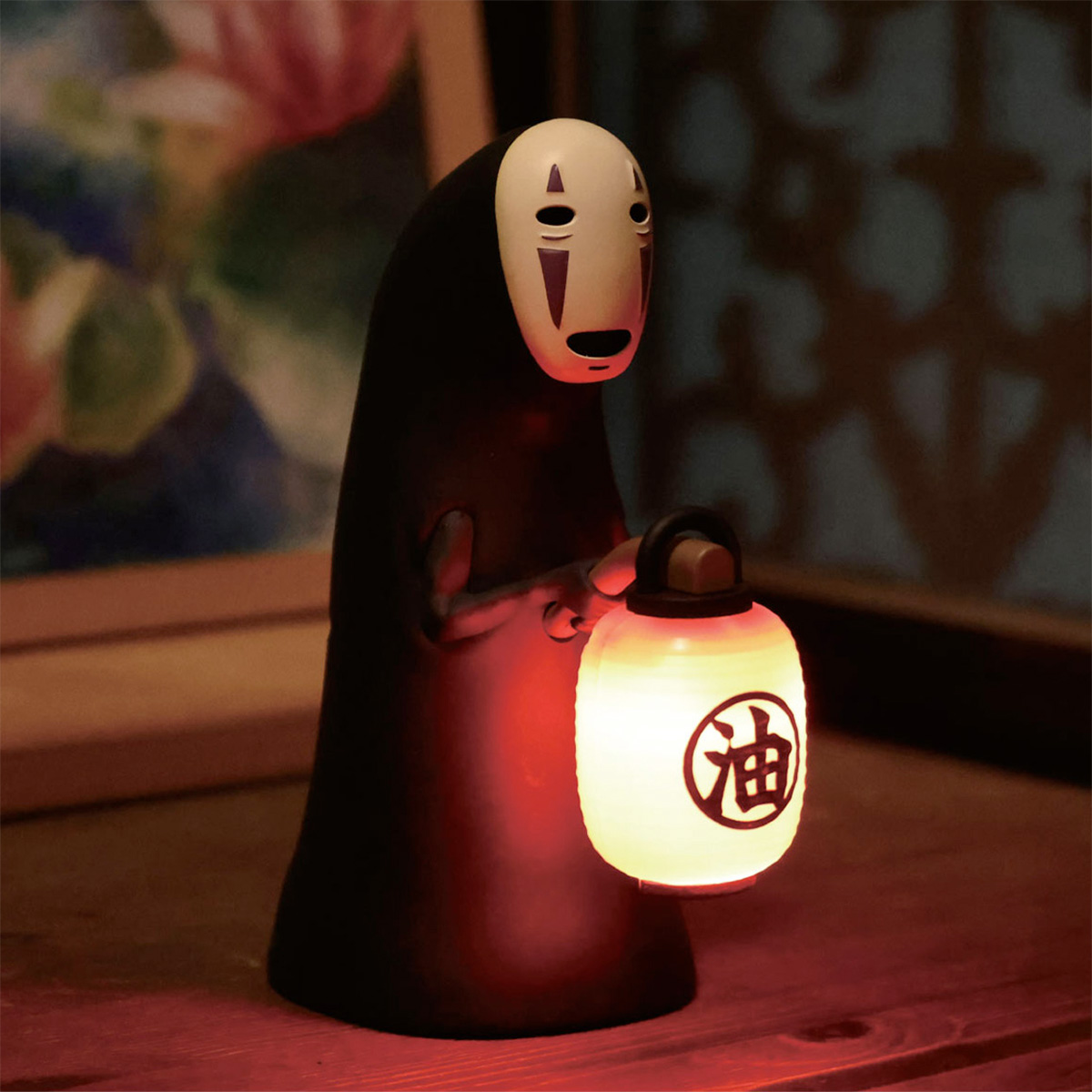 Luminária do Fantasma Sem Rosto Kaonashi de A Viagem de Chihiro (Hayao Miyazaki)