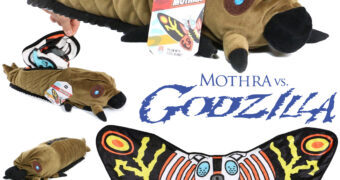Mothra Larva de Pelúcia com Cobertor Mothra Metamorfizada (Mothra vs. Godzilla 1964)