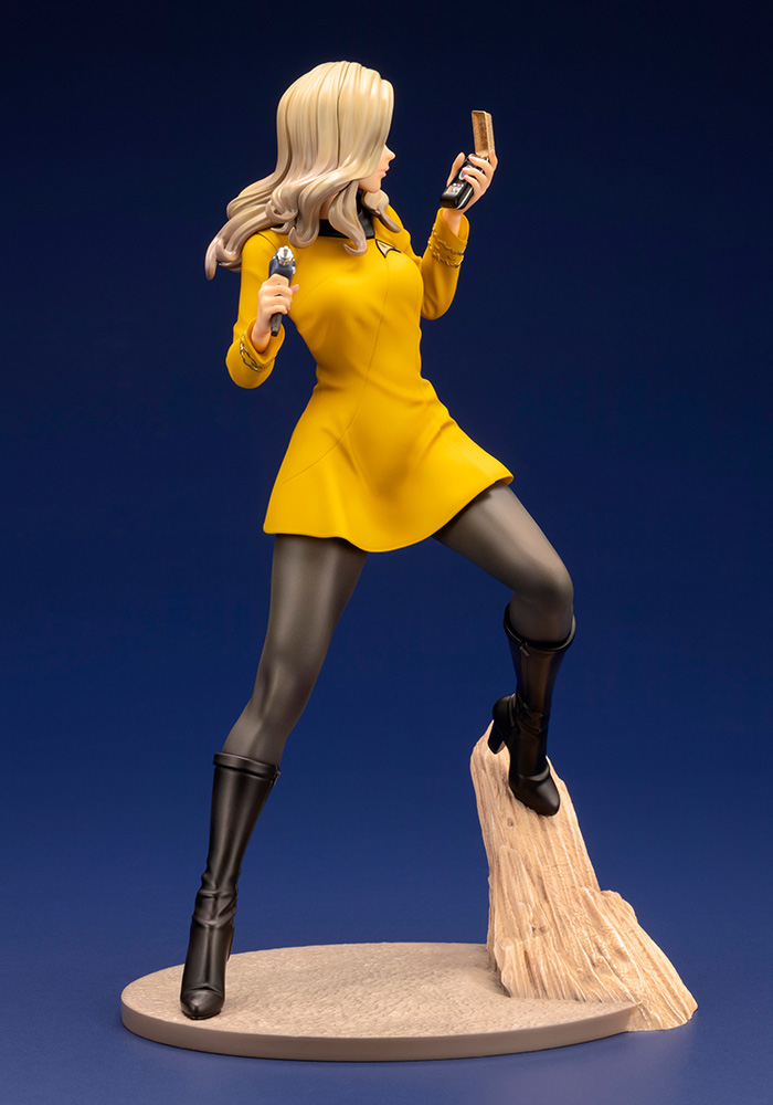 Star Trek Bishoujo Statue “Commanding Officer” (Kirk) - Illustration by Shunya Yamashita