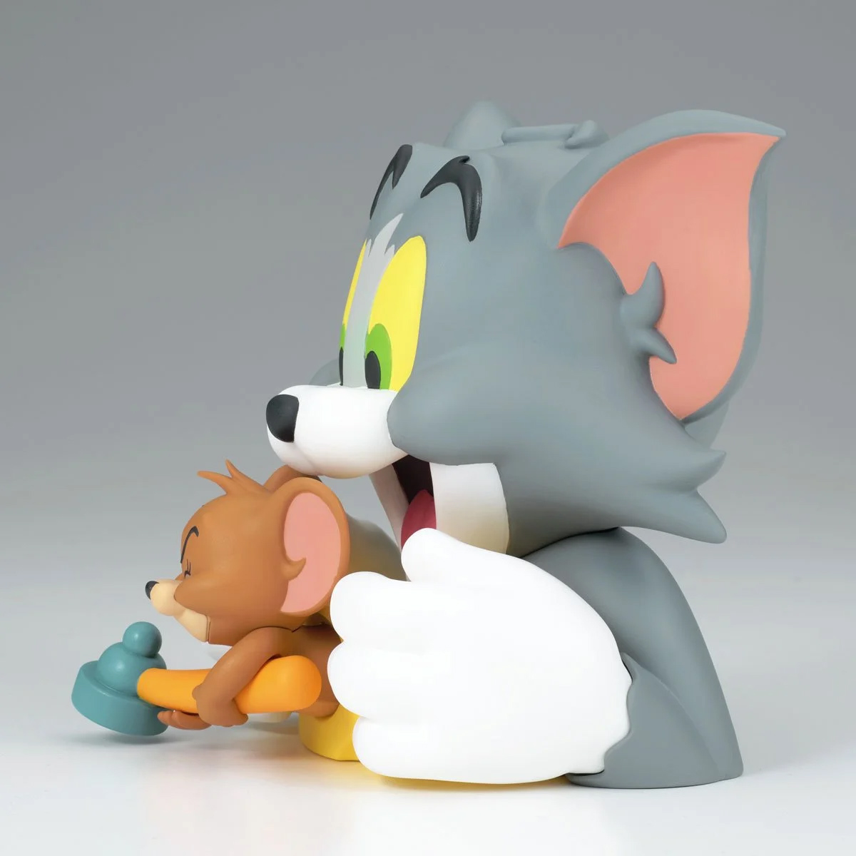 Busts Tom and Jerry with Cat and Mouse by Hanna Barbera