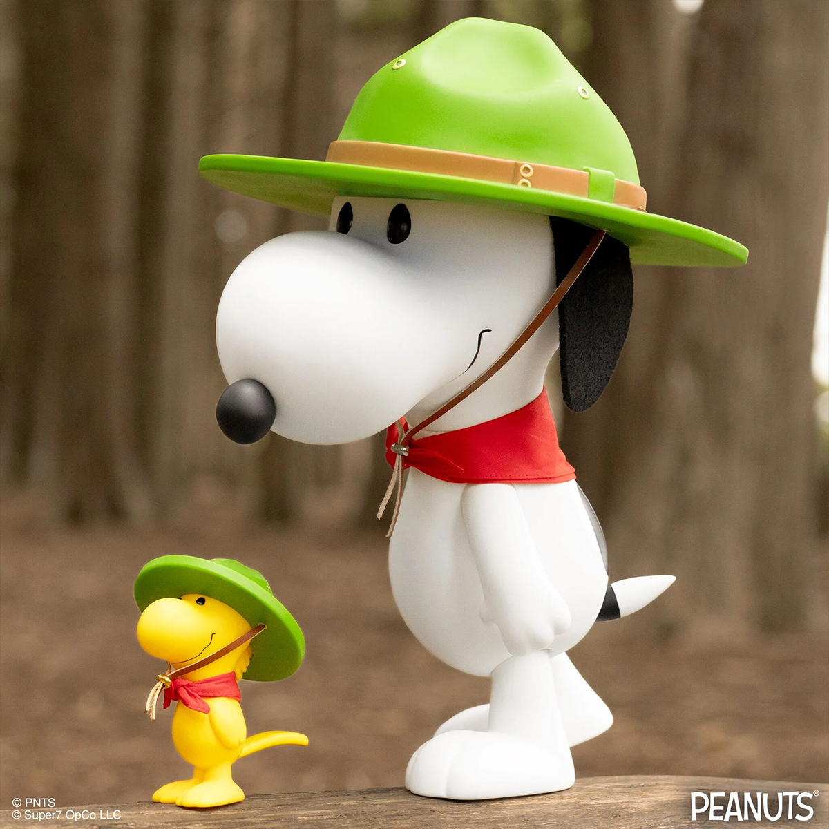 Bonecos Gigantes Peanuts SuperSize: Snoopy Beagle Scout e Woodstock