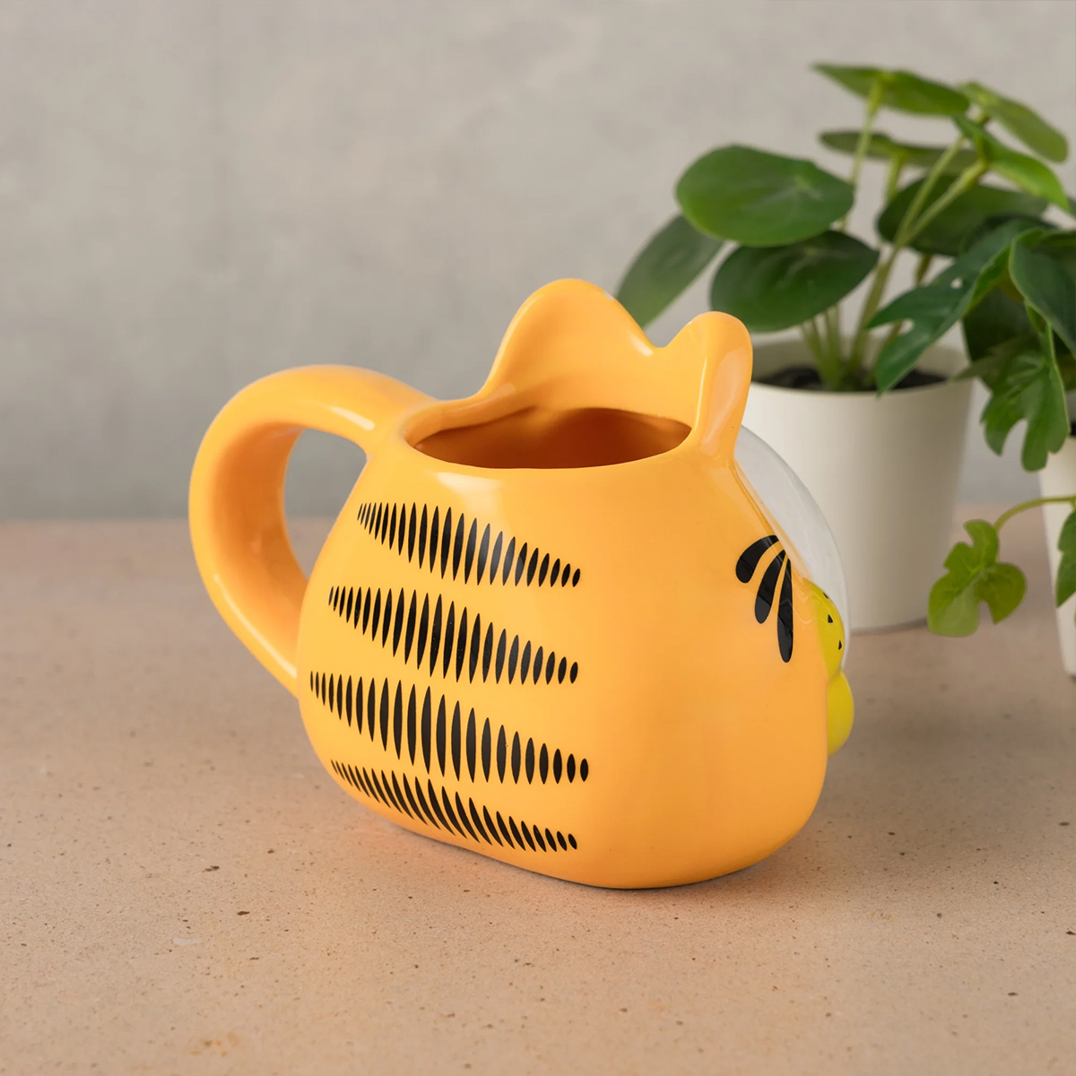 Garfield Cat Head Carved Mug