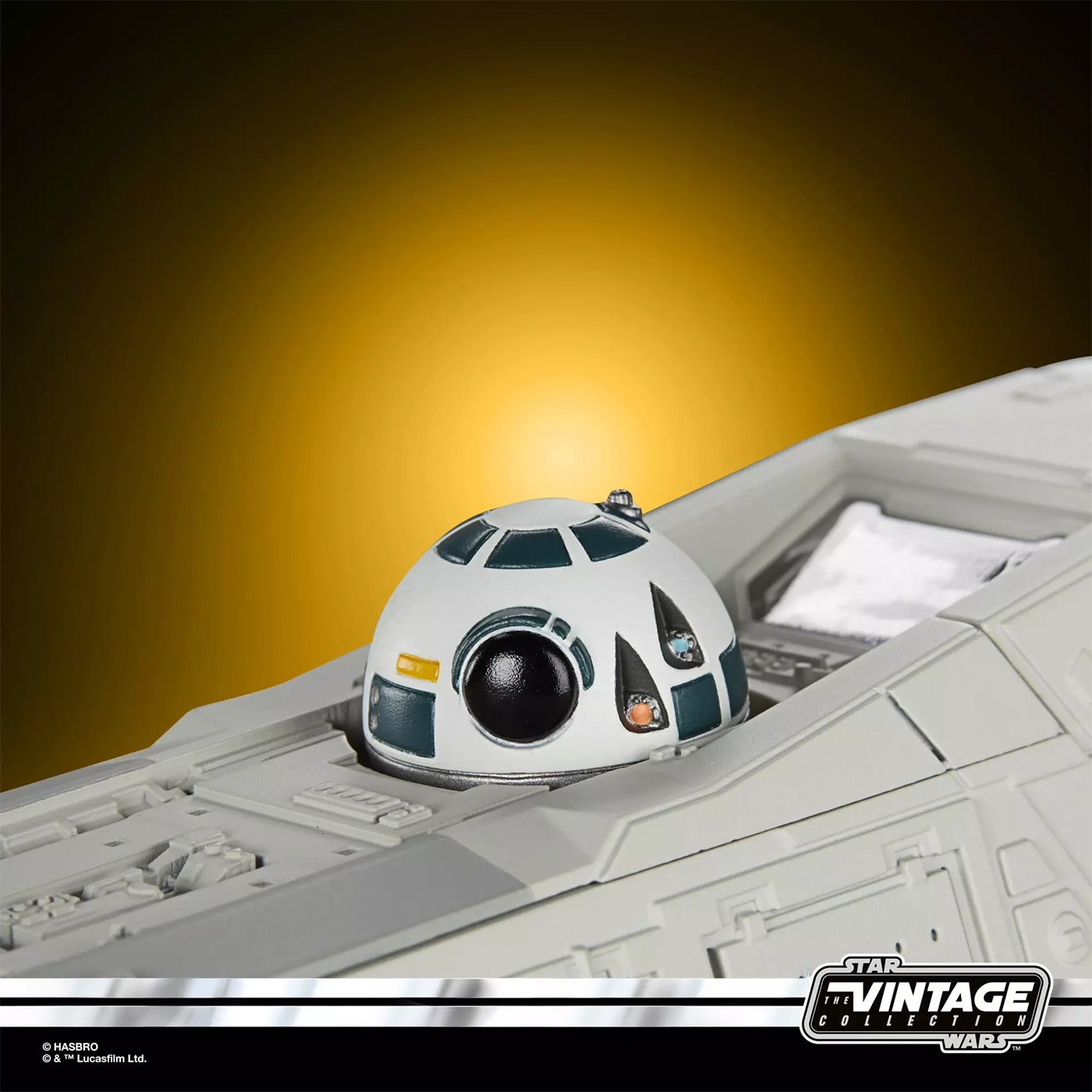 New Republic E-Wing Escort Fighter and Droid KE4-N4 (Star Wars The Vintage Collection)