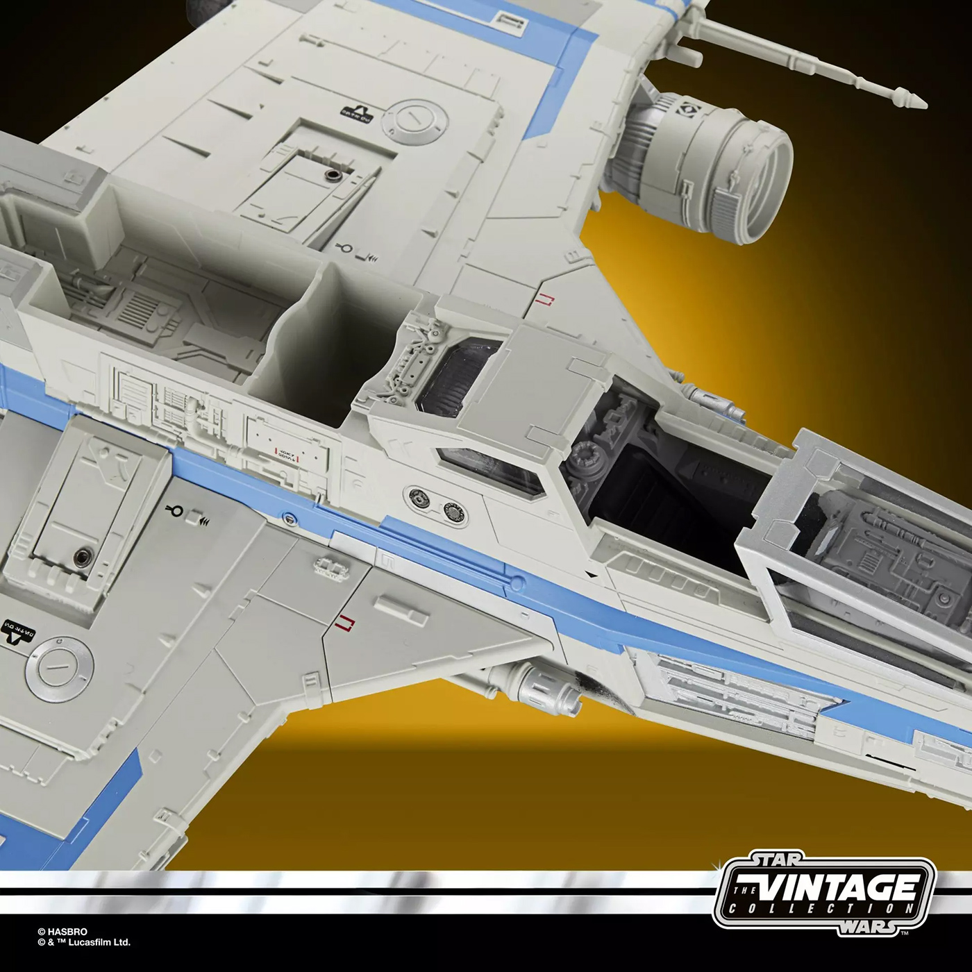 New Republic E-Wing Escort Fighter and Droid KE4-N4 (Star Wars The Vintage Collection)