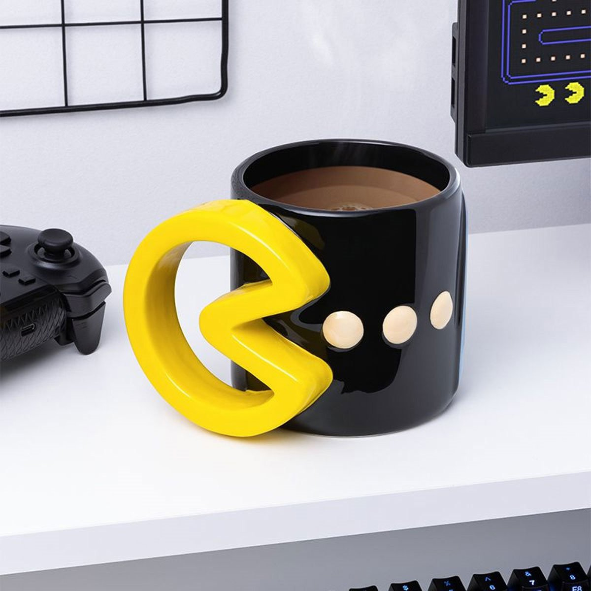 Pac-man sculpted mug in 3D