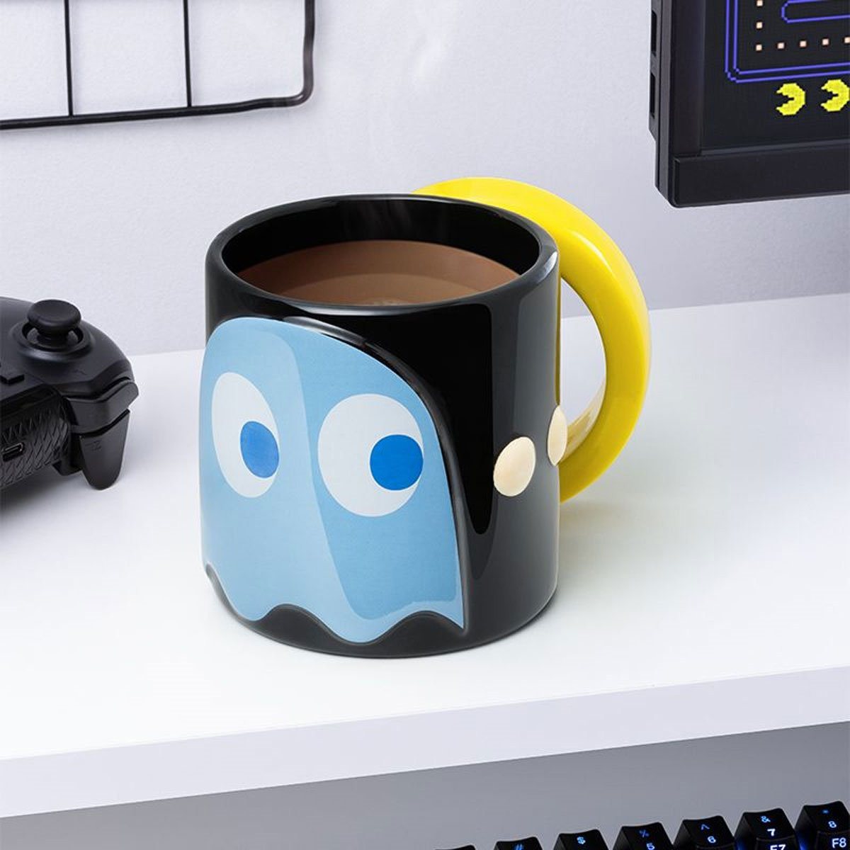 Pac-man sculpted mug in 3D