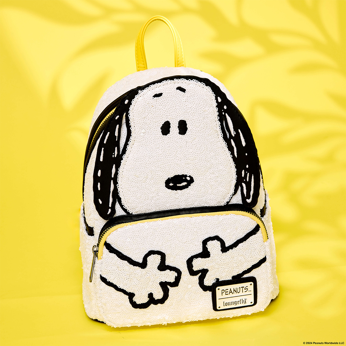 Mini-Mochila Snoopy de Lantejoulas Brancas - Peanuts 75 Anos