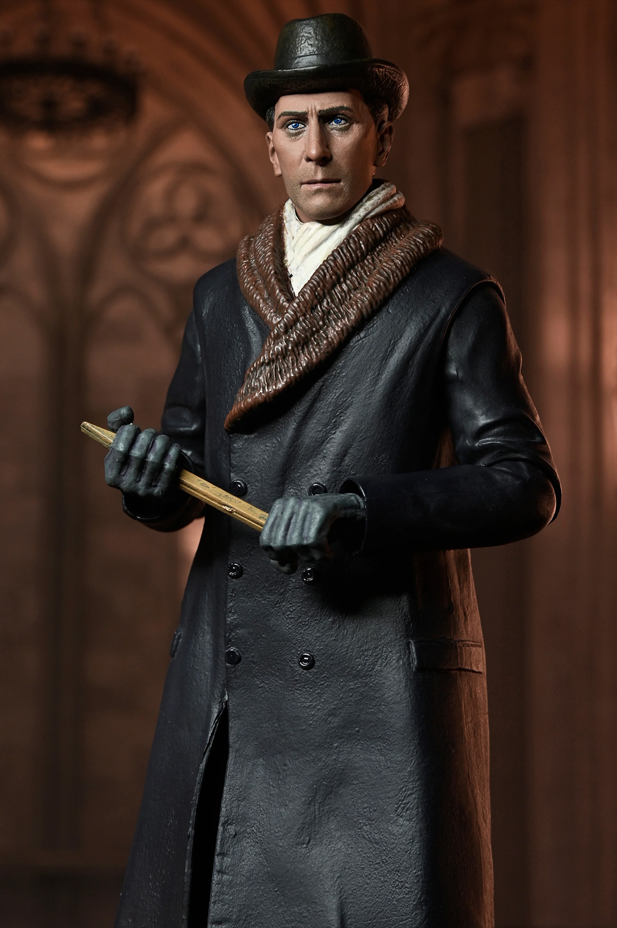 Van Helsing (Peter Cushing) em Drácula, O Vampiro da Noite (1958) – Action Figure Hammer Horror Ultimate